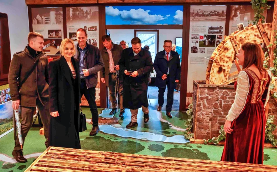 Izaslanstvo Mestne občine Ptuj boravilo u prvom posjetu Gradu Ivancu