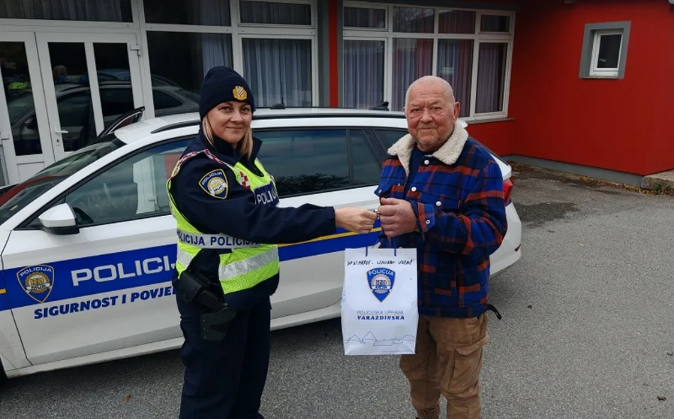 Povodom Dana muškaraca policija darovala uzorne vozače