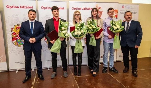 AUDIO Na svečanoj sjednici Općinskog vijeća uručene prigodne nagrade