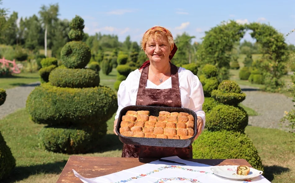 VIDEO Babica Stanka i njezini zdigani krumpirovi štruklji s koščicama od tikve i posolenec