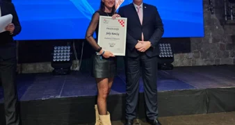 Julija Kanižaj iz Family &amp; Wine House KANIZSAY dobitnica prestižne nagrade na Danima hrvatskog turizma