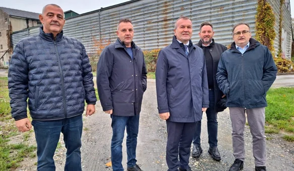 Stričak i Bilić obišli ludbreški Prapovijesni park, raspravljalo se o kupnji Mlina za budući srednjoškolski kompleks