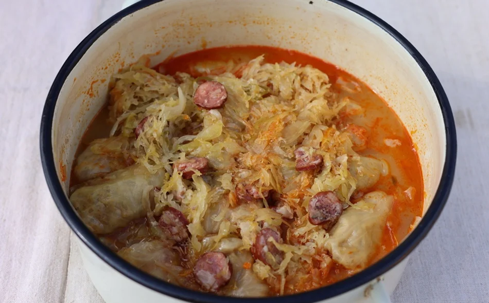 VIDEO Vidovečki gibanik i sarma od varaždinskog zelja iz ruku babice Agate