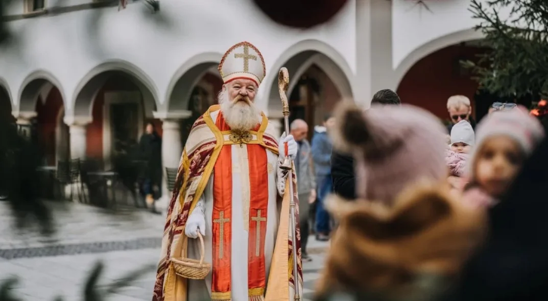 Sveti Nikola i krampus u petak obilaze varaždinske mališane - ovo je njegova ruta