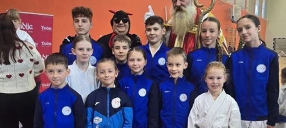 FOTO Članovi Karate kluba Klenovnik briljirali na turnirima u Samoboru i Varaždinu