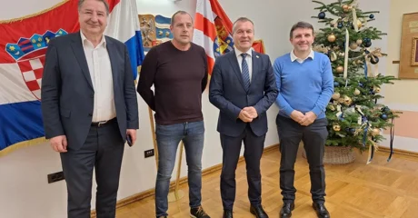 Župan Stričak i gradonačelnik Lepoglave Šoštarić potpisali ugovor o darovanju nekretnine za izgradnju gradske tržnice