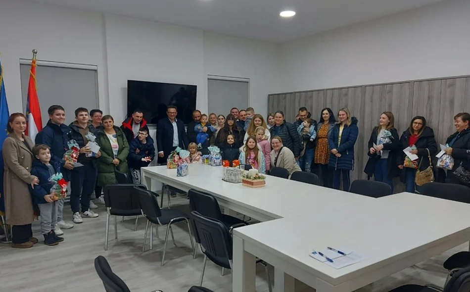 Novčane naknade za roditelje novorođenih beba i djece s teškoćama u razvoju