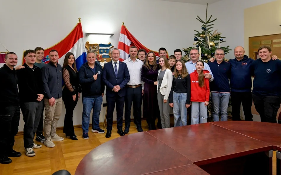 Župan Stričak: „Ponovno ste dokazali da smo u robotici – svjetska velesila!”