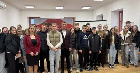 Uručeno 75 ugovora o stipendiranju učenika i studenata