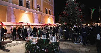 Uskoro počinje podjela božićnica umirovljenicima s topličkog područja - evo rasporeda