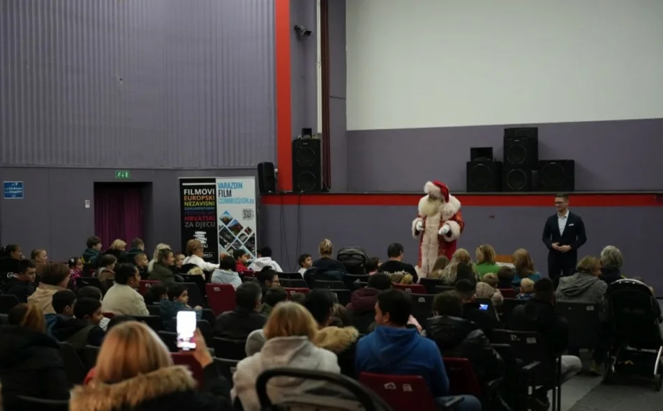 Grad Varaždin poklon paketima uljepšao blagdane udomljenoj djeci