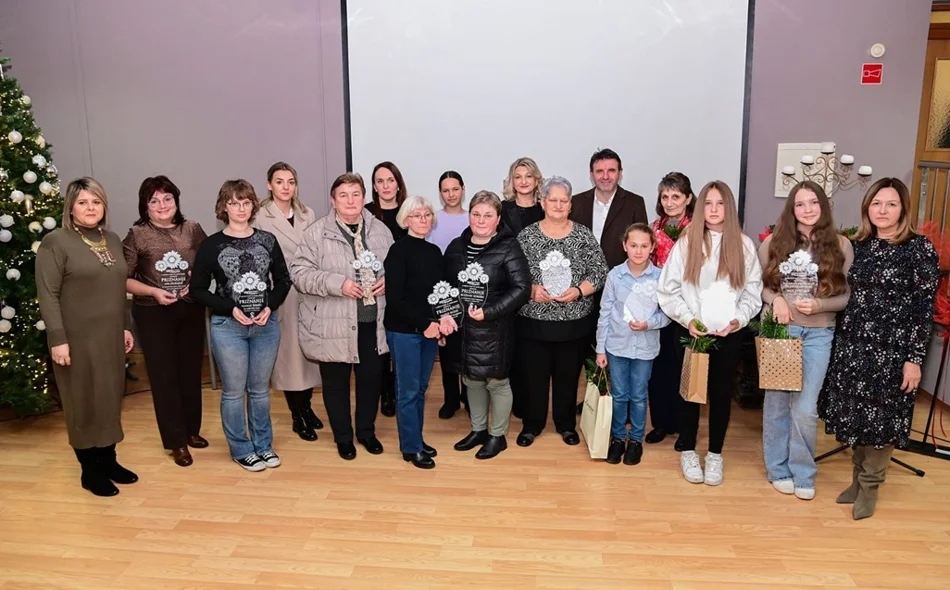 Nagrađeni u akciji „Cvijet za ljepši grad” dobili svoje nagrade i priznanja