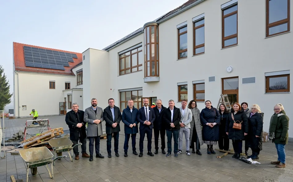 Stara škola u Svetom Iliji i gimnazijski Laboratorij postaju centri za poslove budućnosti