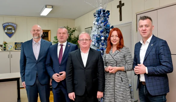 Zahvala onima koji brinu o sigurnosti i zdravlju građana