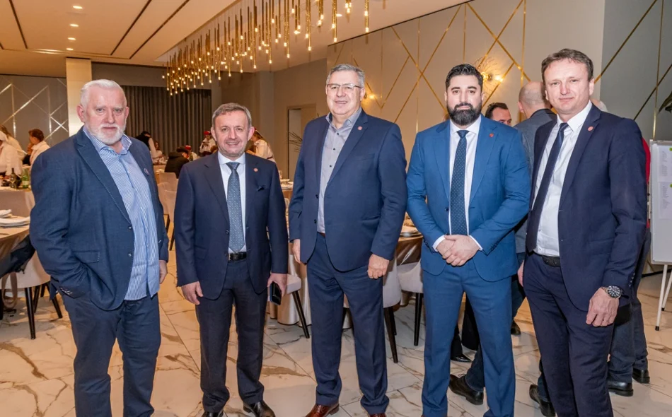 Udruga Prsten Varaždinske županije obilježila 16 godina djelovanja tradicionalnim blagdanskim druženjem