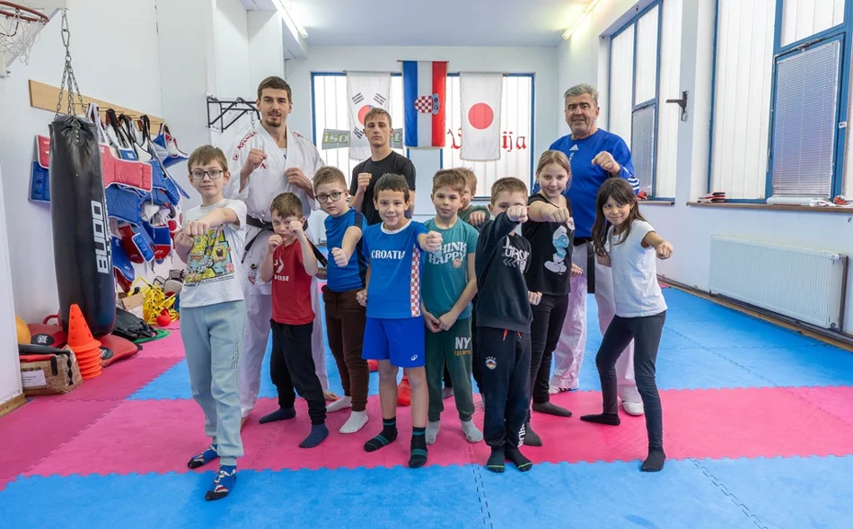 FOTO Sport, igra i nova iskustva izazvali veliko zanimanje osnovnoškolaca