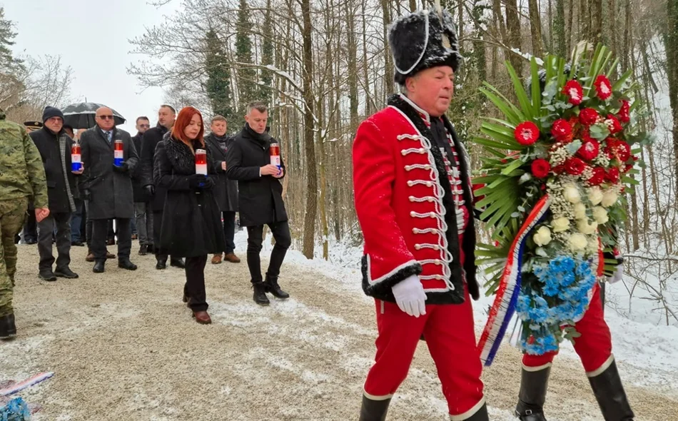 FOTO &bdquo;Čuvanjem sjećanja odajemo počast žrtvama, ali i svjedočimo putu Hrvatske&rdquo;