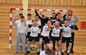 FOTO Osmu sezonu Klampotic lige osvojila ekipa 10 x Cestica svijeće Kokot