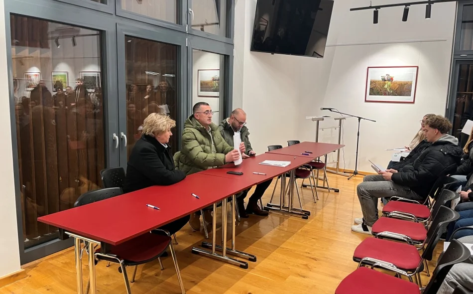 U Vidovcu potpisani ugovori o stipendiranju 57 učenika i 26 studenata