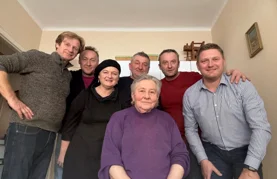 Učiteljica glazbenog Marija Jug ganuta posjetom bivših učenika OŠ Cestica