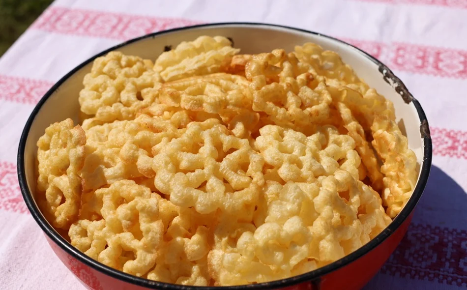 VIDEO Okusi Jalžabeta iz ruku babice Marine &ndash; kiseli zabieleni krumper i slatke ružice