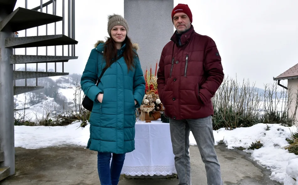 FOTO Vinogradari Trseka obilno zalijali trsove vinom