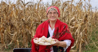 VIDEO Okuse Svetog Ilije otkriva babica Vjekoslava Erdec &ndash; pripremiti sočne peluge i hrskave kiflice