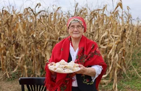 VIDEO Okuse Svetog Ilije otkriva babica Vjekoslava Erdec &ndash; pripremiti sočne peluge i hrskave kiflice