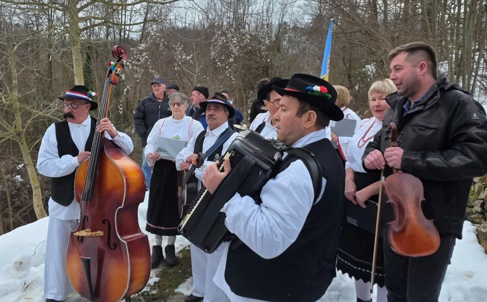 U organizaciji KUD-a &bdquo;Cvetlinski zvon&ldquo; i Vinogradarske udruge Gerico, u Jamnu održan 18. Vincekov rez