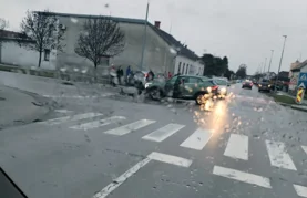 FOTO čitatelja: Sudar na nepreglednom raskrižju, troje ljudi u bolnici
