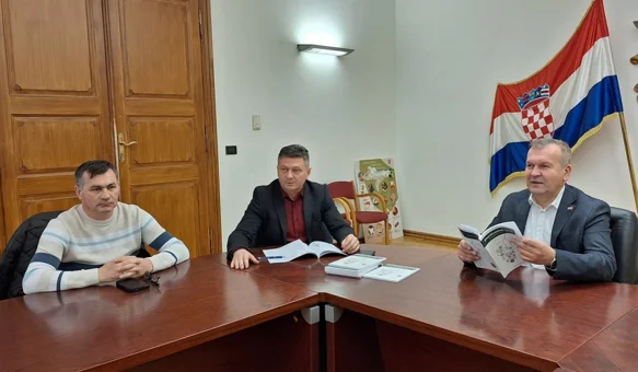 Stričak održao godišnji sastanak s predstavnicima vinogradarskih i voćarskih udruga