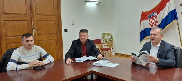 Stričak održao godišnji sastanak s predstavnicima vinogradarskih i voćarskih udruga