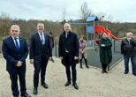 Ministar Šipić, župan Stričak i načelnik Žugčić obišli novoizgrađeno dječje igralište