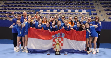 Ivančanka Ena Gotal s rukometnom reprezentacijom osvojila zlato!