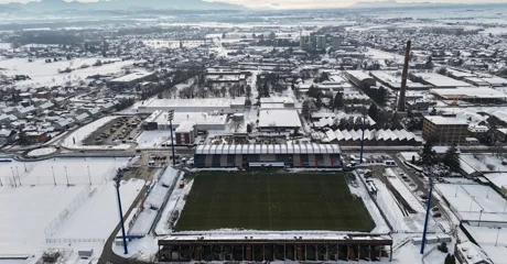 Navijači zasukali rukave i pomogli u čišćenju snijega uoči Dinama!