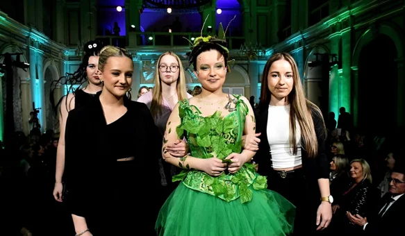 FOTO Znanje, kreativnost i suradnja mladih i obrtnika na velikoj reviji u varaždinskom HNK