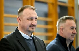 Otvorena obnovljena dvorana Osnovne škole Novi Marof &ndash; 500-tinjak malih sportaša zaigralo nogomet