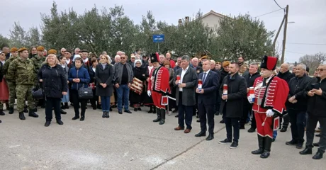 U Suhovarima otkriveno spomen-obilježje: uklesana imena petorice pripadnika &bdquo;Puma&ldquo; čiji su snovi zaustavljeni prije 33 godine