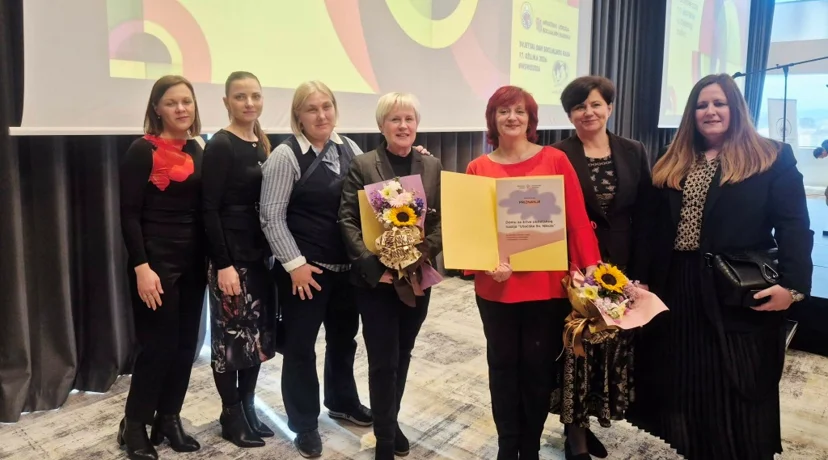 Andreji Bobek i varaždinskom Domu za žrtve obiteljskog nasilja priznanja Hrvatske udruge socijalnih radnika