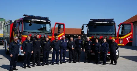 AUDIO Varaždinskom vatrogascima isporučena dva nova navalna vozila