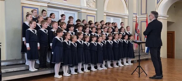 &bdquo;Uršuline zvjezdice&ldquo; najbolje, a Smotra po prvi put okupila i vrtićke zborove