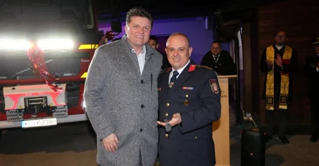 Primopredaja novog vatrogasnog navalnog vozila DVD-u Gornji Kućan