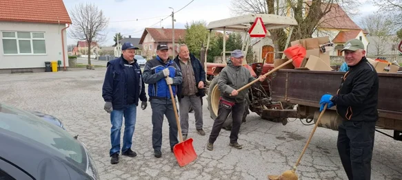 FOTO Mještani iz prirode izvukli više od 30 kubnih metara otpada