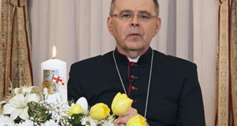 VIDEO Uskršnja čestitka varaždinskog biskupa Radoša: "Njegove nas rane liječe jer govore da ljubav nije odustala"