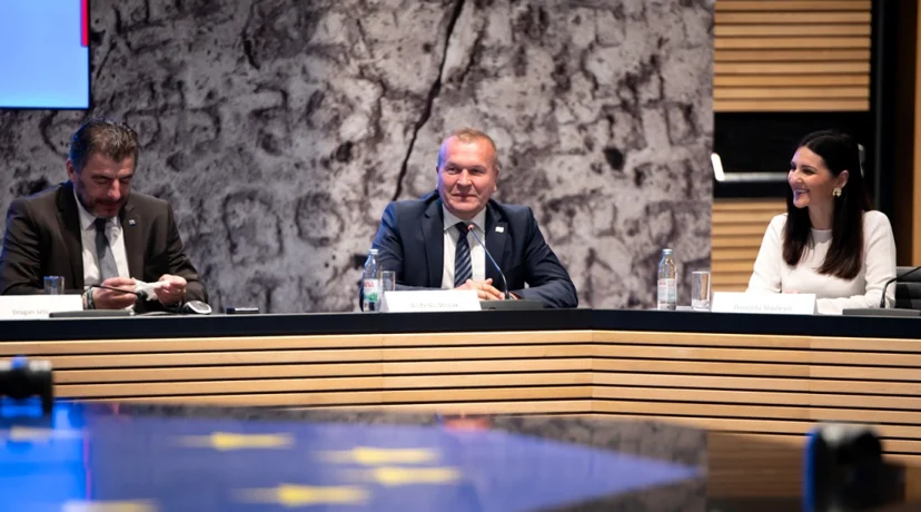 Stiže novih 4,9 milijuna eura za školske dvorane u Varaždinskoj županiji