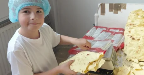 Vrijedni školarci učili kako se spremaju tradicionalni Mlinci iz centra svijeta