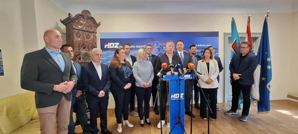 AUDIO/FOTO Zaustavljeno drastično poskupljenje vode koje je predložio Varkom: &bdquo;Ovo nije korekcija, nego udar na građane&rdquo;