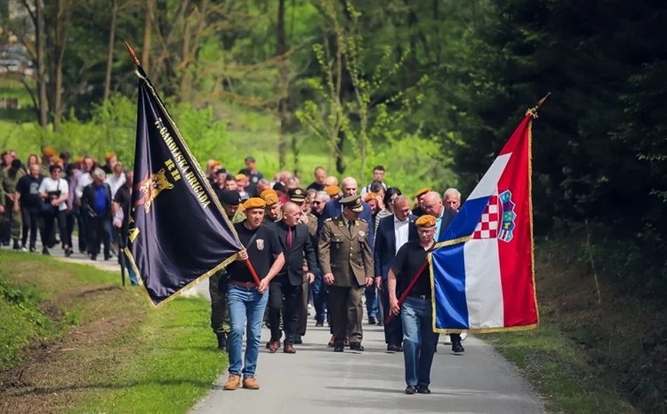Šetnja u znak sjećanja na brigadnog generala Željka Dvekara i prvu obljetnicu šetnice