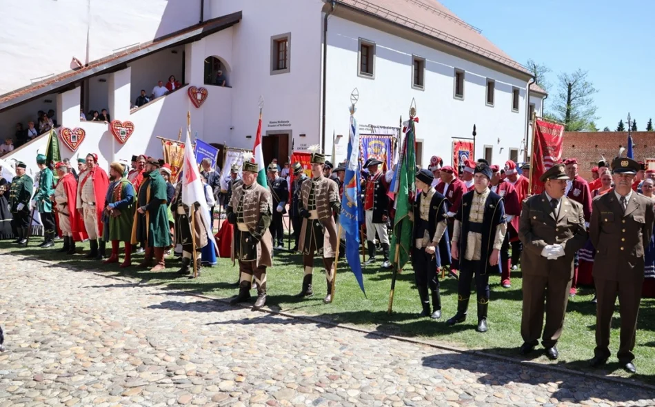 FOTO Više od dvadeset povijesnih postrojbi mimohodom središtem Čakovca obilježilo Dan Međimurske županije