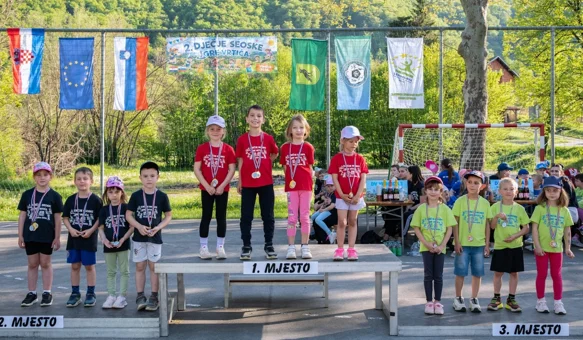 FOTO Dječjem vrtiću Bambi iz Ivanca prvo mjesto na Dječjim seoskim igrama vrtića